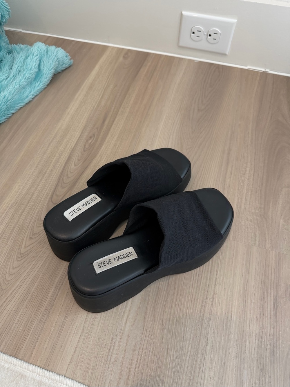 Steve Madden Black Fabric Platform Slide Mules